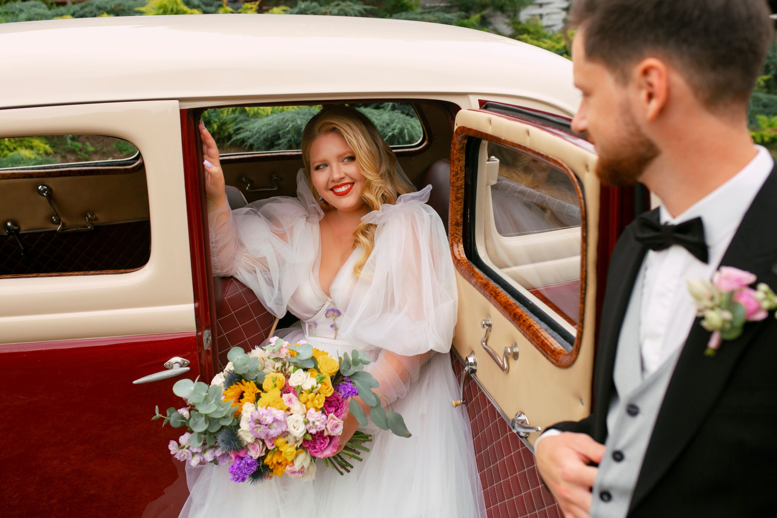 Make Your Special Day Perfect with a Wedding Limo in Toronto